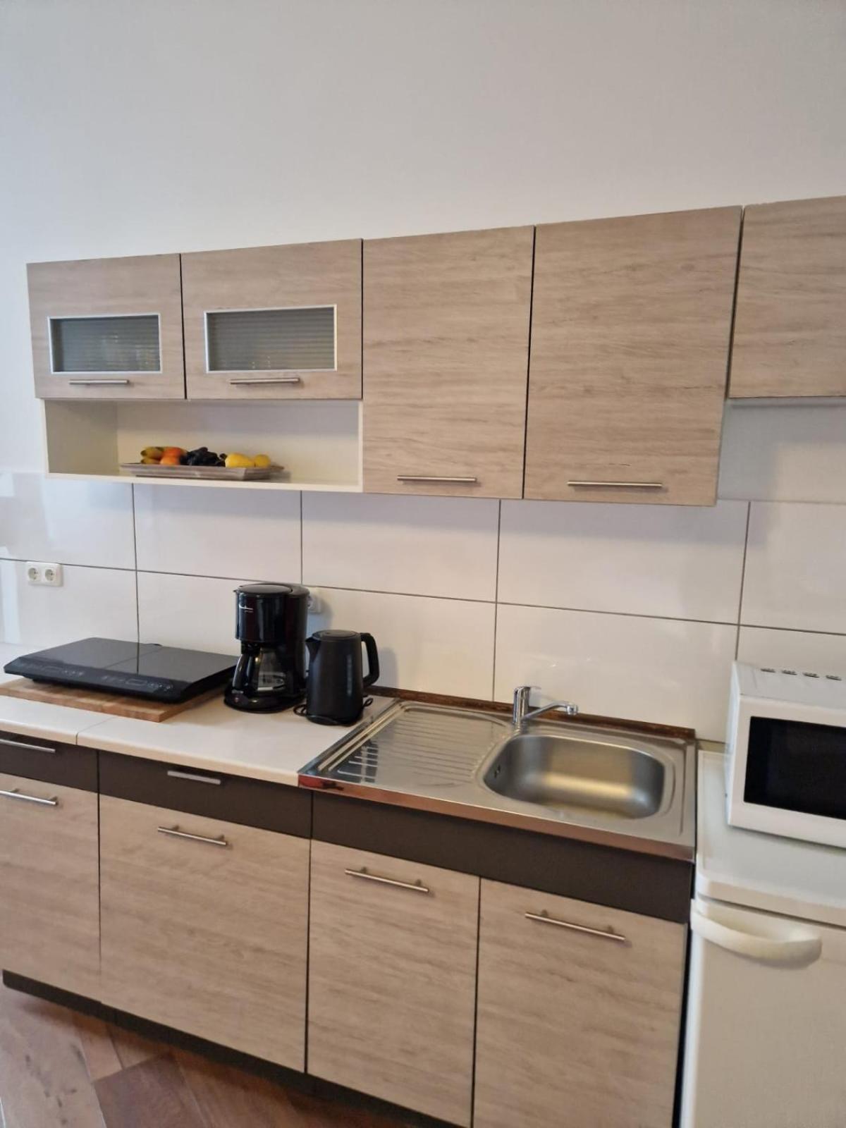 Appartement City Studio For 4, Near Sonnenallee Berlijn