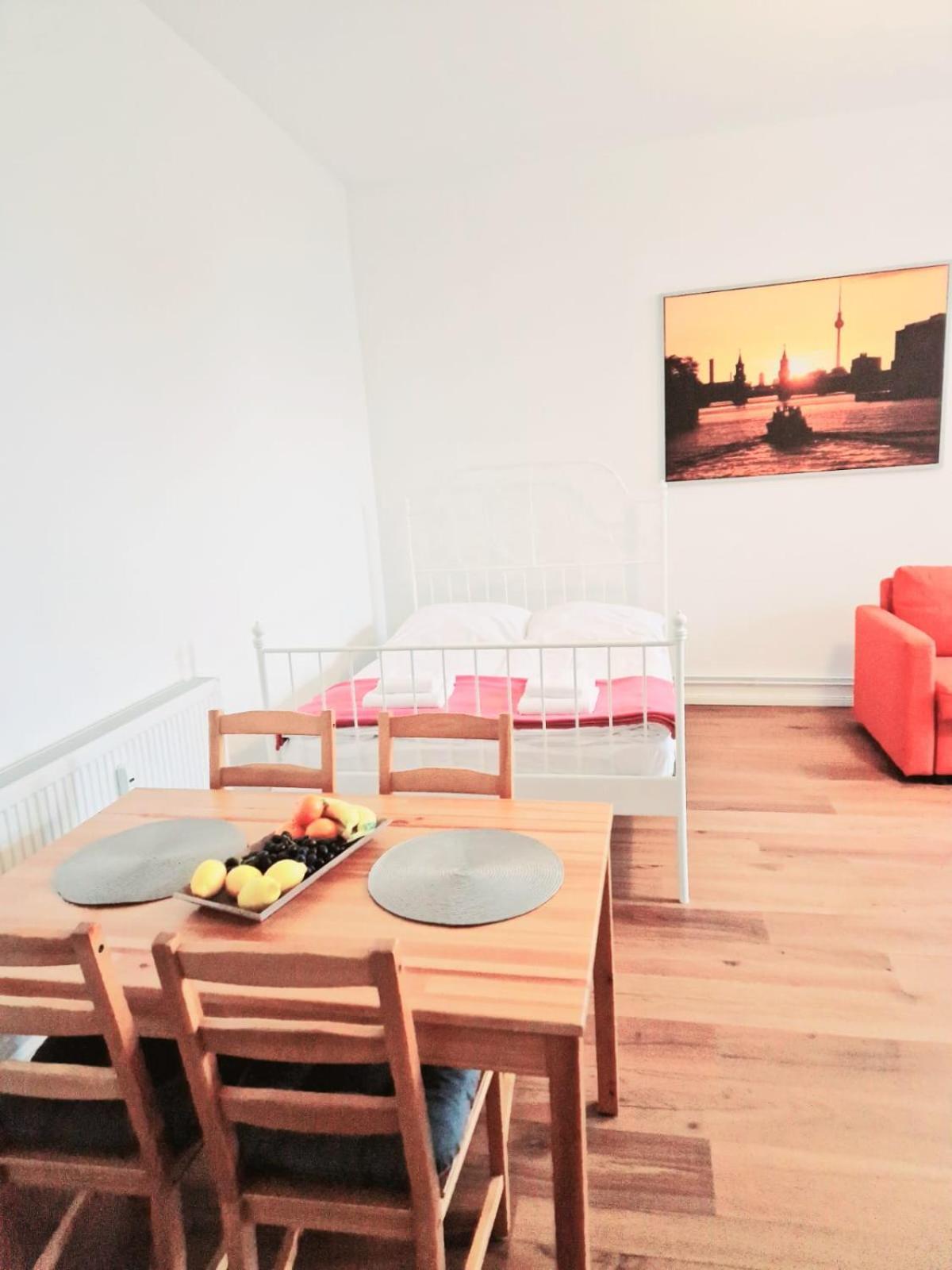 Appartement City Studio For 4, Near Sonnenallee