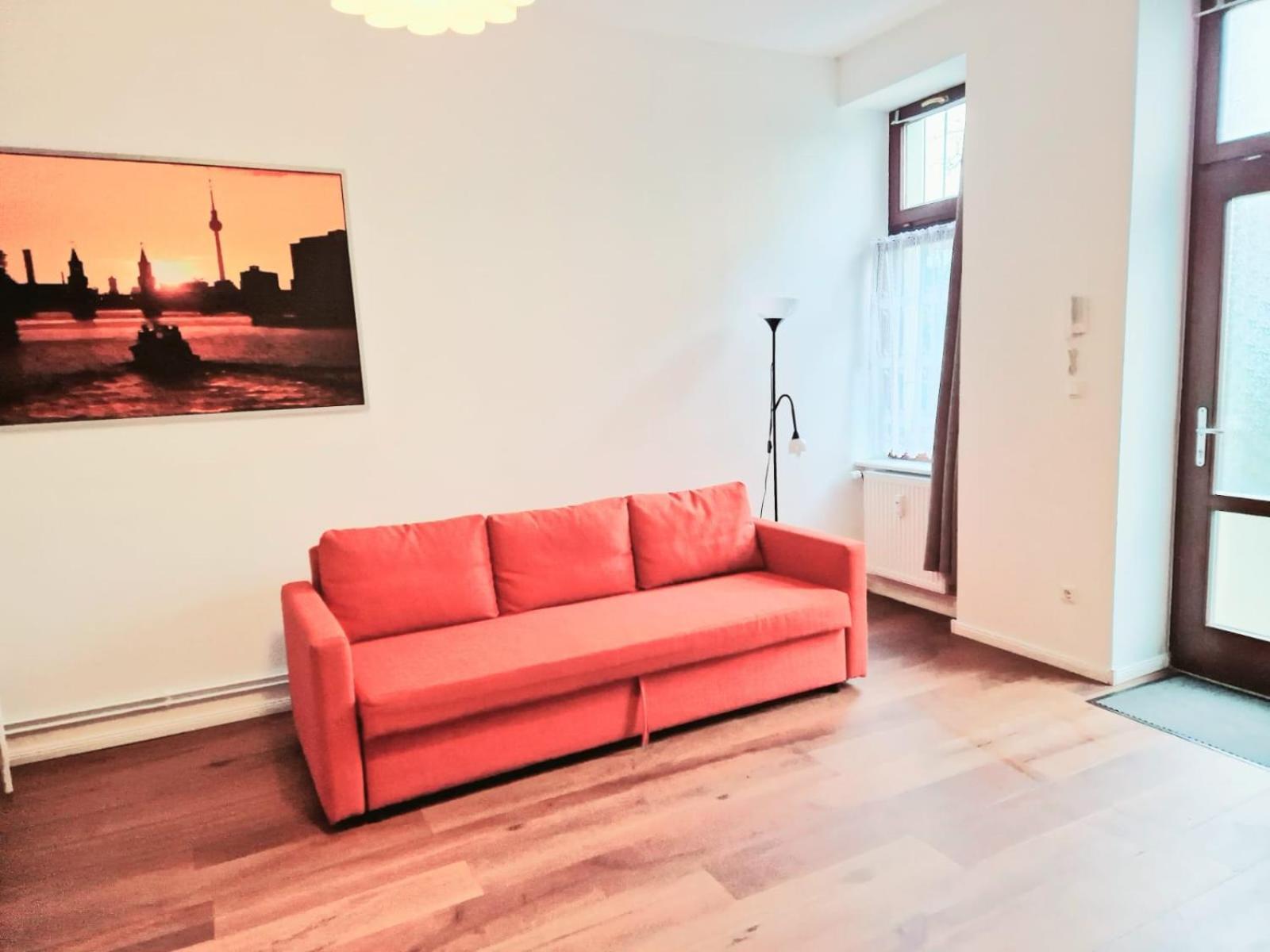 City Studio For 4, Near Sonnenallee Appartement